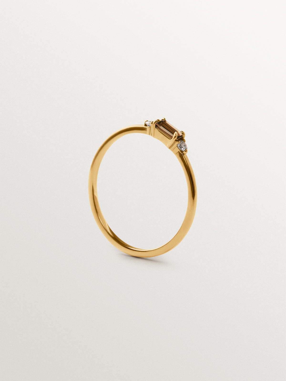 9K yellow gold ring with diamonds and brown quartz