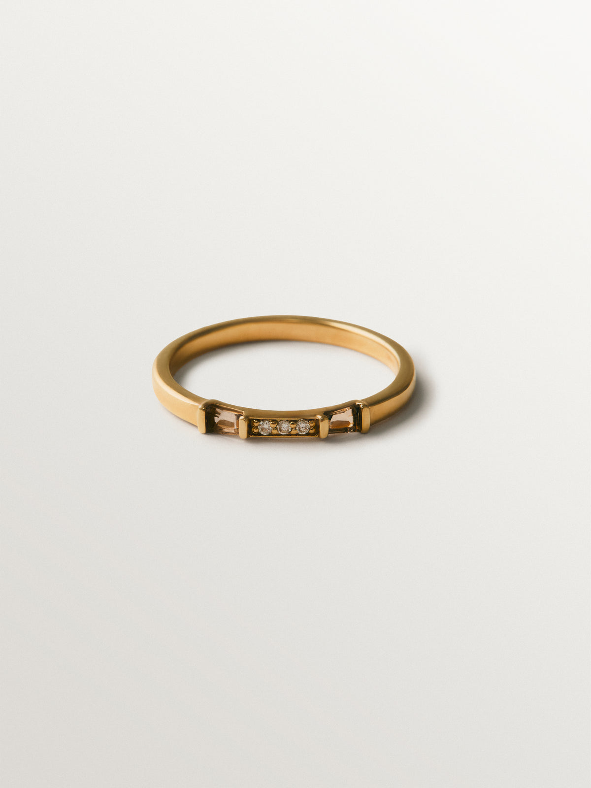 9K yellow gold ring with diamonds and brown quartz