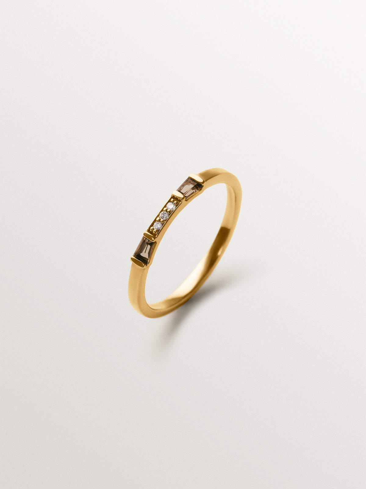 9K yellow gold ring with diamonds and brown quartz