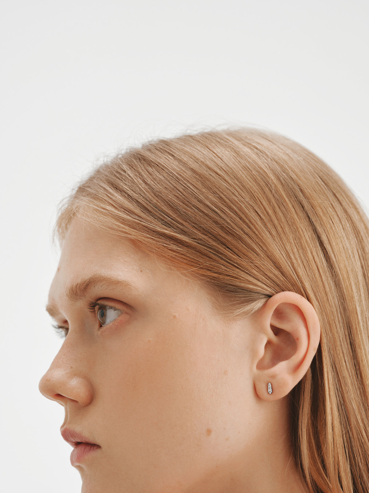 925 silver single earring with lab grown diamonds