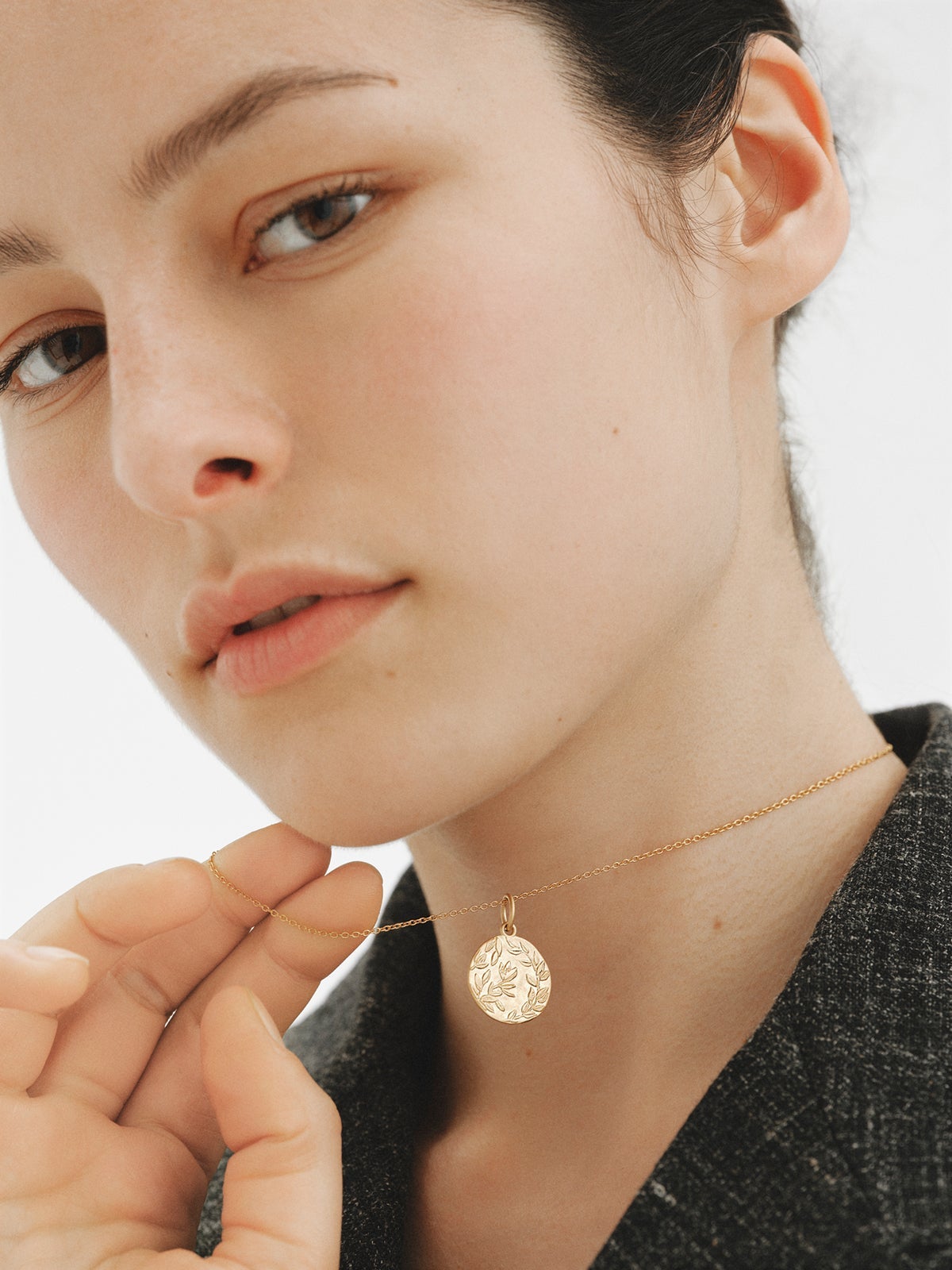 925 silver medal charm plated in 18K yellow gold