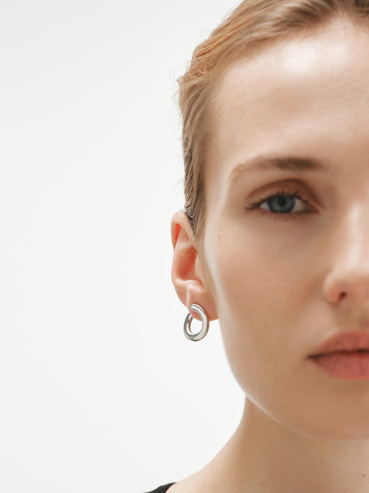 925 silver hoop earrings with irregular shape