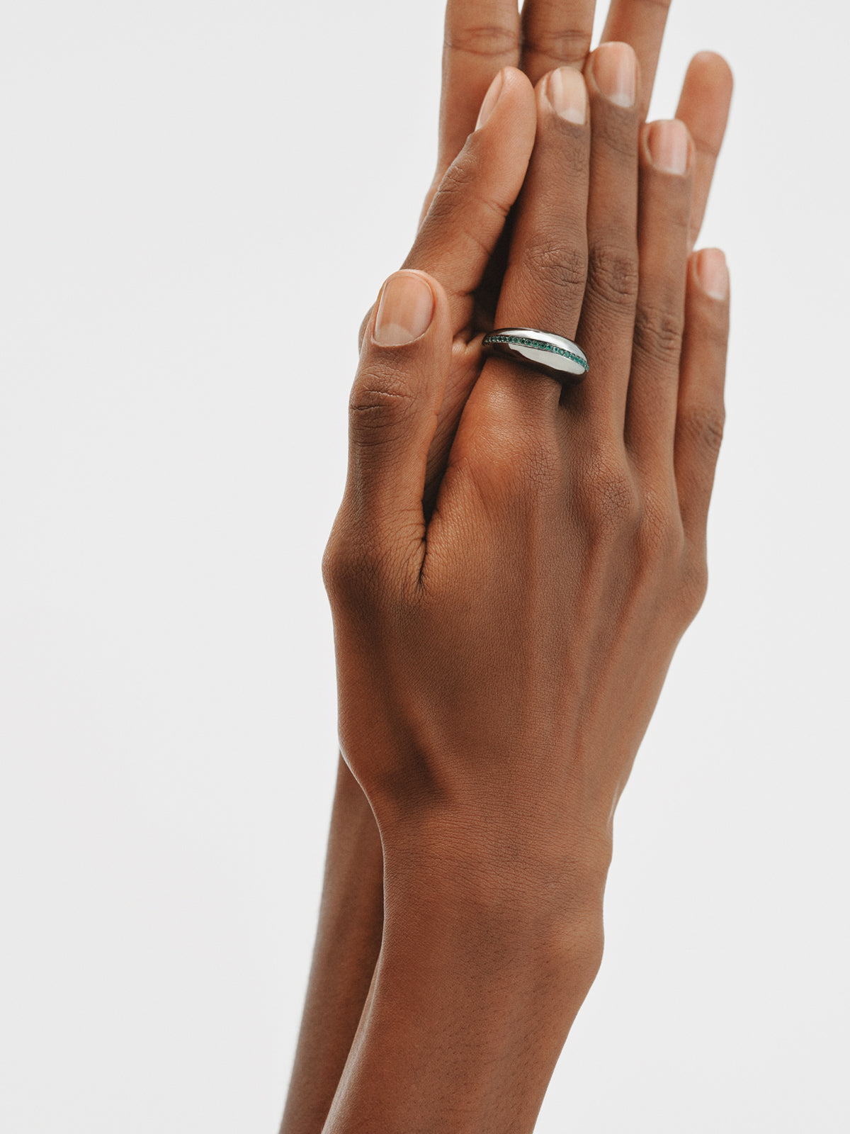 925 sterling silver domed ring with green onyx
