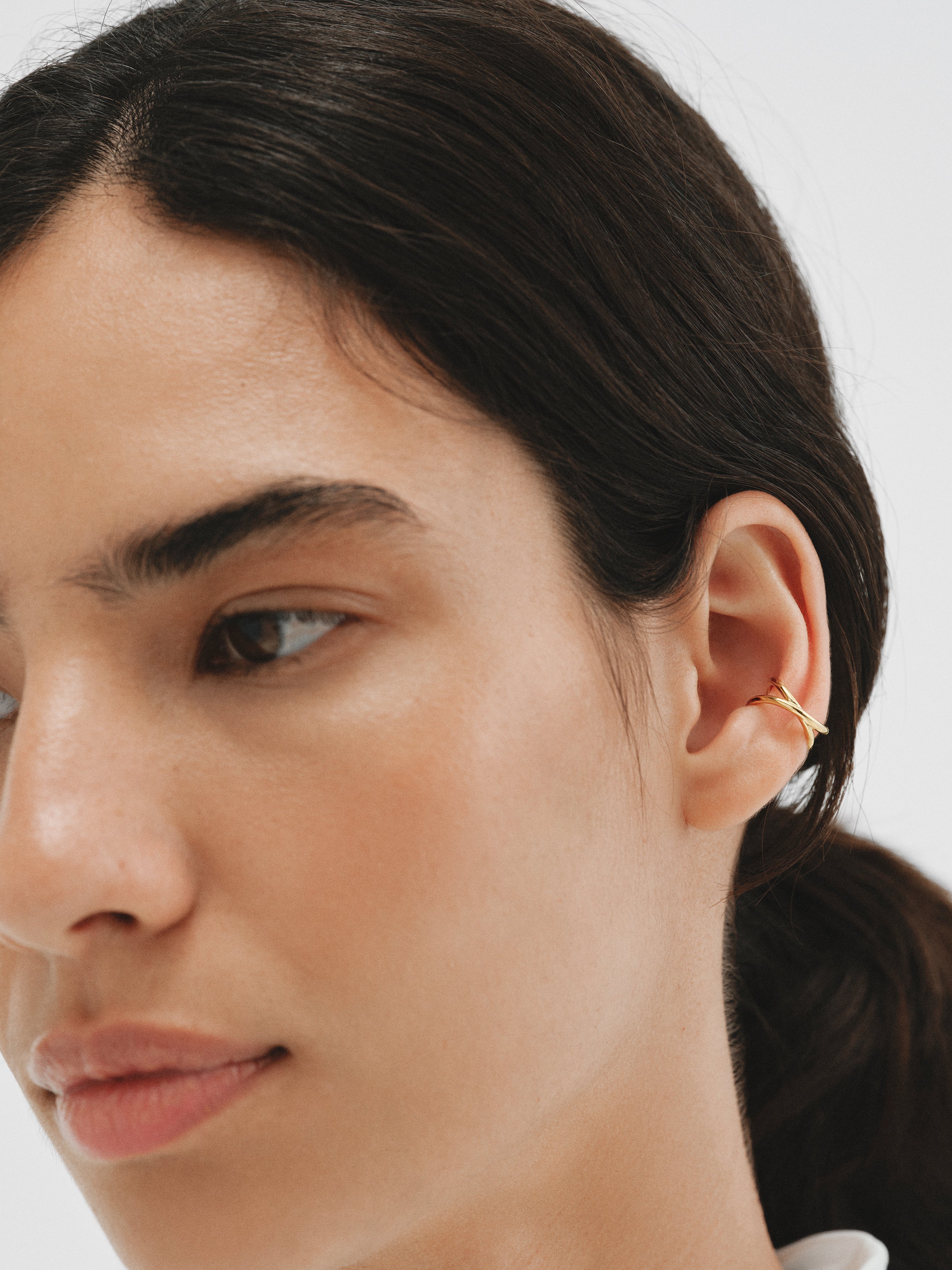 925 silver crossed earcuff plated in 18K yellow gold