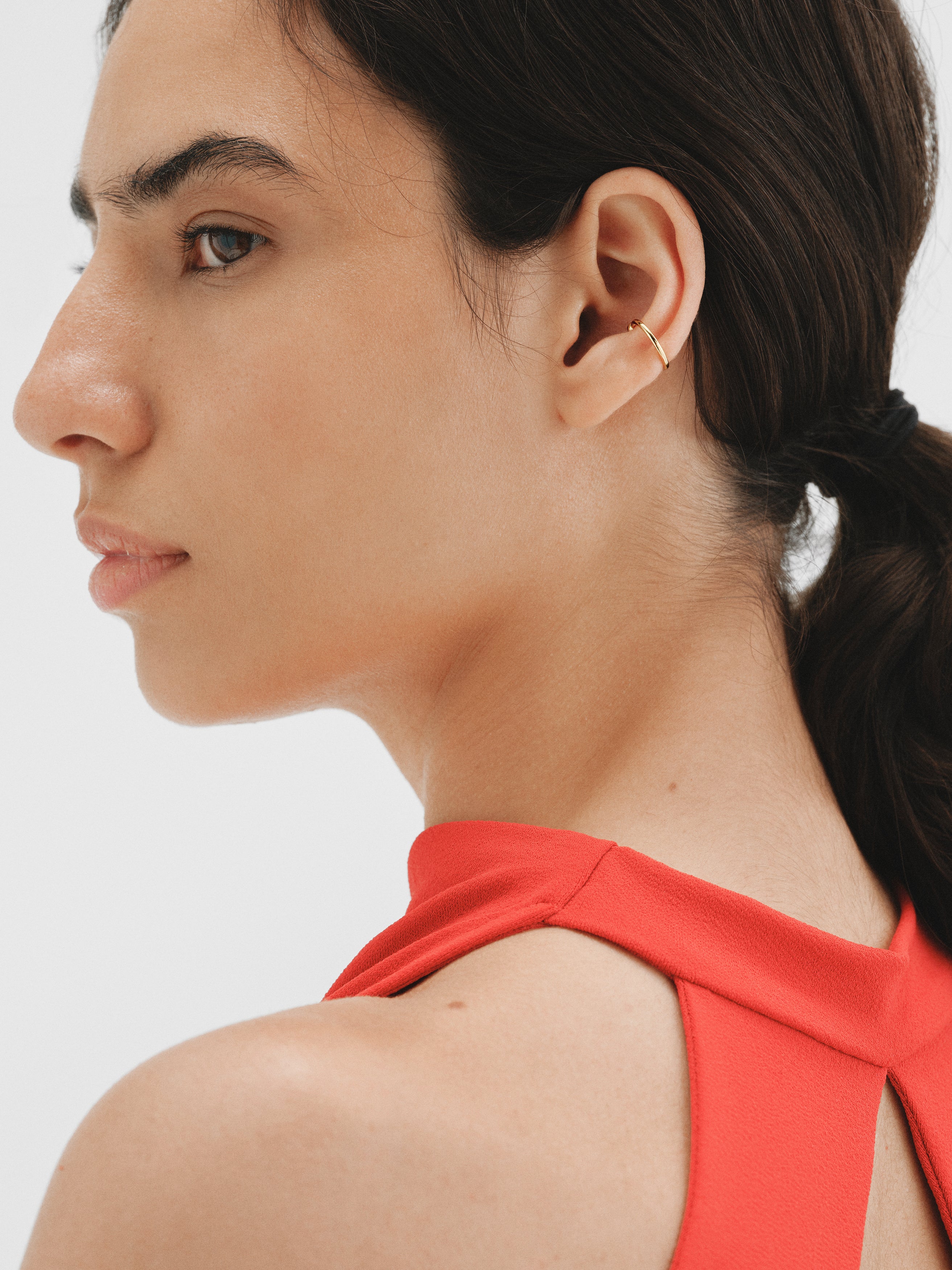 Plain 925 silver earcuff plated in 18K yellow gold
