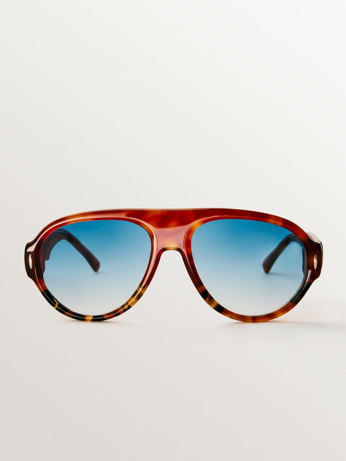 AZ_BEETLE / 002