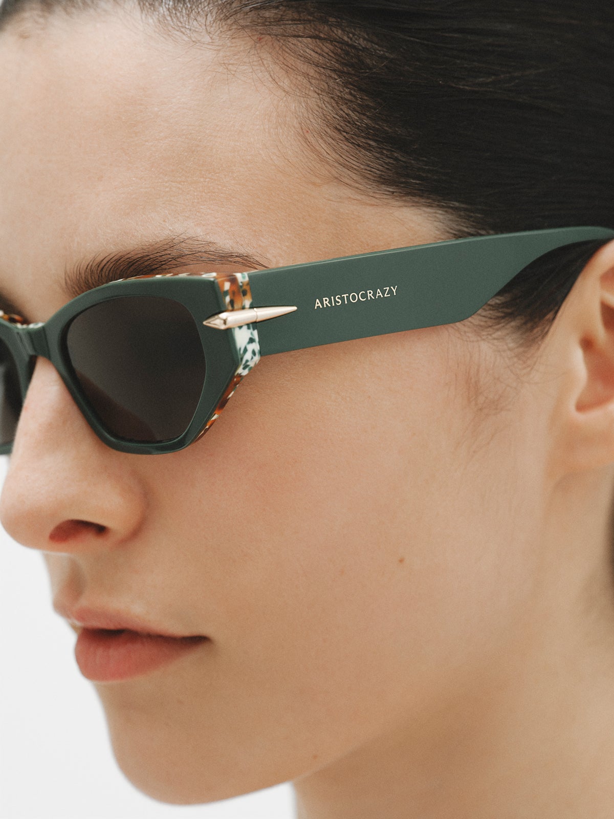 AZ_ANT / 002